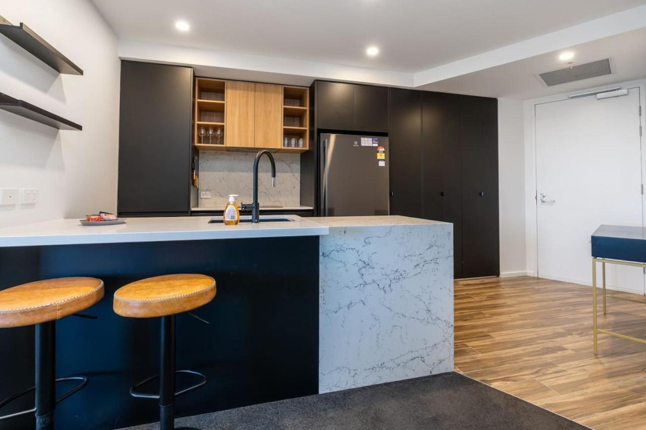 Park Avenue In The Heart Of The Apartment *